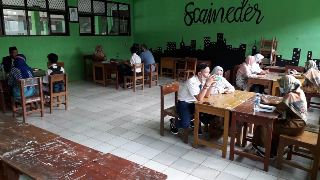 MENDIDIK GENERASI PENGHAPAL AL-QURAN